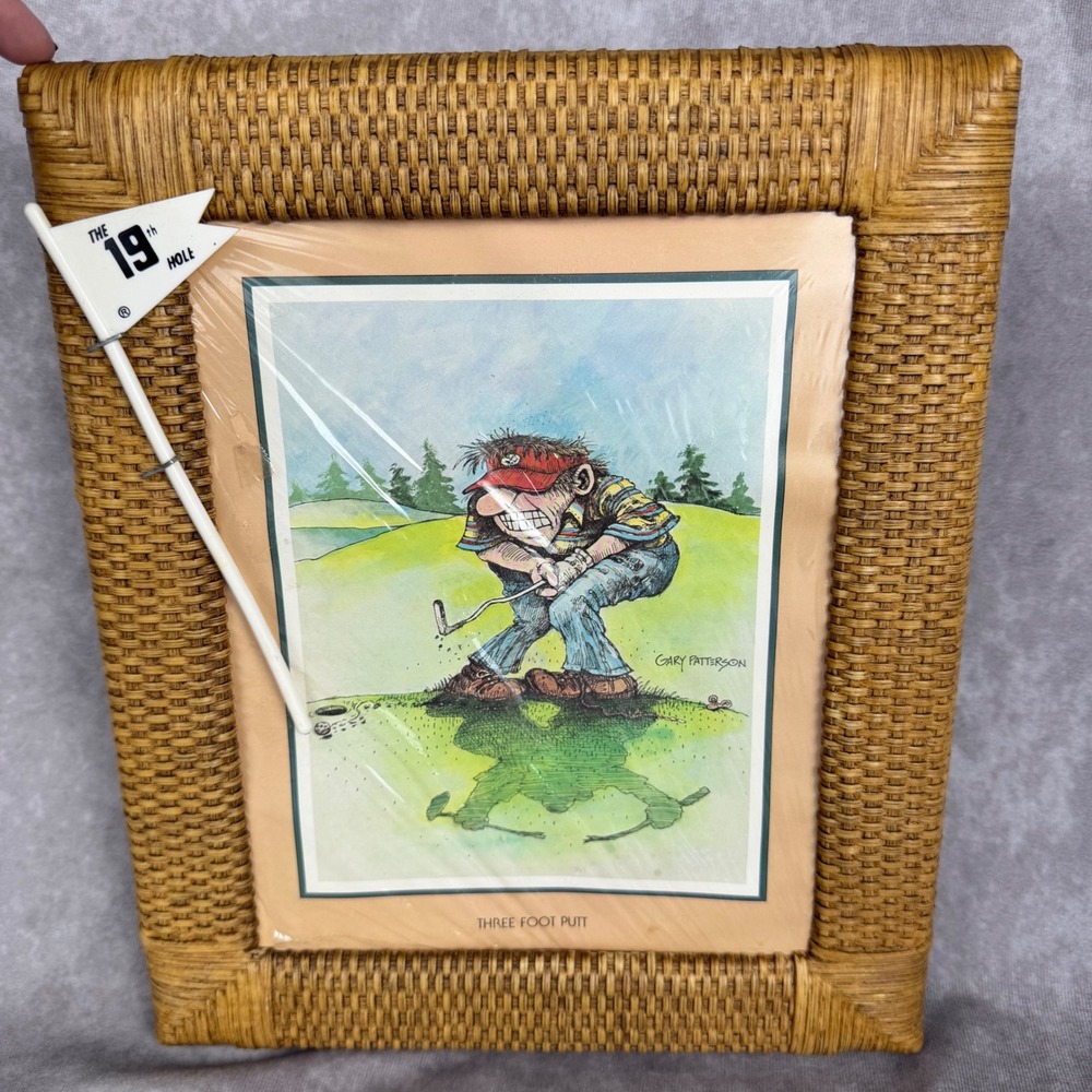 Vtg 80s Gary Patterson Golf Art Three Foot Putt Woven Frame 19th Hole Flag NOS‎